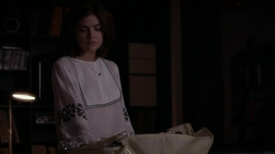 Pretty_Little_Liars_S07E08_WEB-DL_720p_DUAL_WWW_COMANDOTORRENTS_COM_2330.jpg