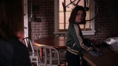 Pretty_Little_Liars_S07E09_WEB-DL_720p_DUAL_WWW_COMANDOTORRENTS_COM_0396.jpg