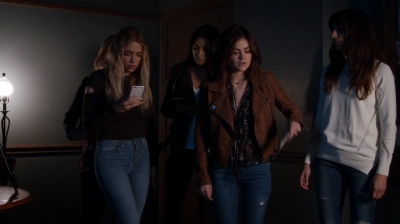 Pretty_Little_Liars_S07E10_WEB-DL_720p_DUAL_WWW_COMANDOTORRENTS_COM_1663.jpg