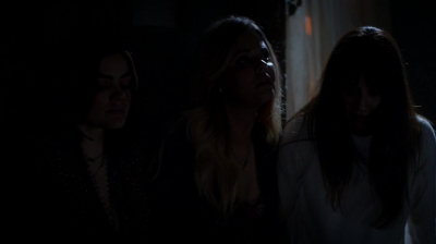 Pretty_Little_Liars_S07E10_WEB-DL_720p_DUAL_WWW_COMANDOTORRENTS_COM_2116.jpg