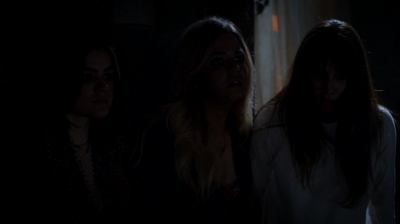 Pretty_Little_Liars_S07E10_WEB-DL_720p_DUAL_WWW_COMANDOTORRENTS_COM_2117.jpg