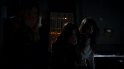 Pretty_Little_Liars_S07E10_WEB-DL_720p_DUAL_WWW_COMANDOTORRENTS_COM_2171.jpg