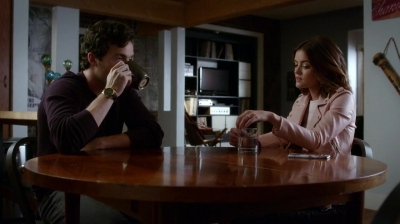 Pretty_Little_Liars_S07E11_WEB-DL_720p_DUAL_WWW_COMANDOTORRENTS_COM_0410.jpg