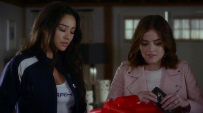 Pretty_Little_Liars_S07E11_WEB-DL_720p_DUAL_WWW_COMANDOTORRENTS_COM_0492.jpg