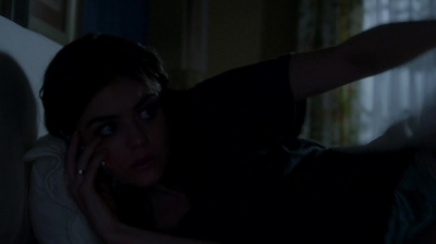 Pretty_Little_Liars_S07E20E21_WEB-DL_720p_DUAL_WWW_COMANDOTORRENTS_COM_1175.jpg