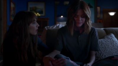 Pretty_Little_Liars_S07E20E21_WEB-DL_720p_DUAL_WWW_COMANDOTORRENTS_COM_1250.jpg