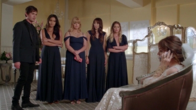 Pretty_Little_Liars_S07E20E21_WEB-DL_720p_DUAL_WWW_COMANDOTORRENTS_COM_3460.jpg