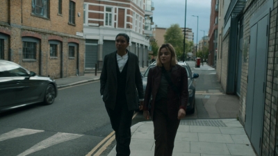 Ragdoll_S01E01_1080p_AMZN_WEB-DL_DDP5_1_H_264-NTb_0675.jpg