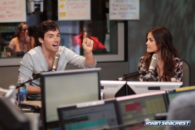 RyanSeacrestLive2011-011.jpg