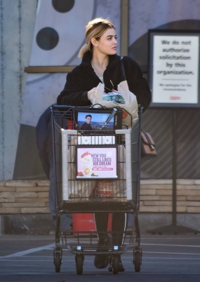 HQ
