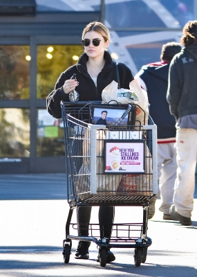 HQ
