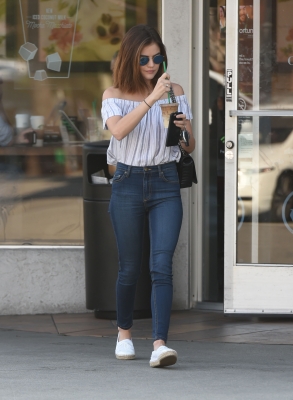 Starbucks2308-22.jpg