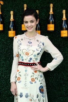 HQ
