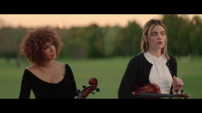 a_nice_girl_like_you_2020_1080p_web_h264-huzzah_0905.jpg