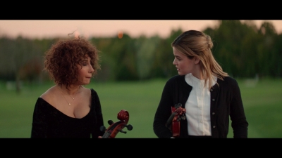 a_nice_girl_like_you_2020_1080p_web_h264-huzzah_0934.jpg