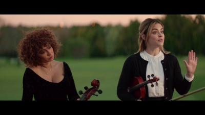 a_nice_girl_like_you_2020_1080p_web_h264-huzzah_0944.jpg