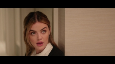a_nice_girl_like_you_2020_1080p_web_h264-huzzah_1192.jpg
