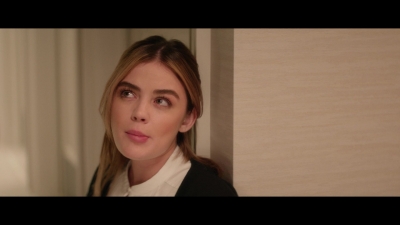 a_nice_girl_like_you_2020_1080p_web_h264-huzzah_1208.jpg
