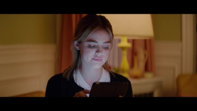 a_nice_girl_like_you_2020_1080p_web_h264-huzzah_1369.jpg