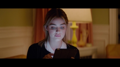 a_nice_girl_like_you_2020_1080p_web_h264-huzzah_1370.jpg