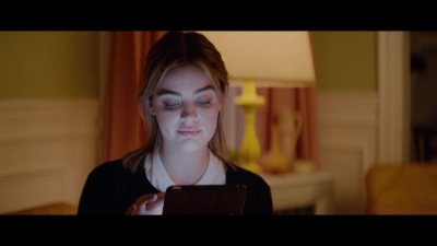 a_nice_girl_like_you_2020_1080p_web_h264-huzzah_1380.jpg