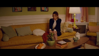 a_nice_girl_like_you_2020_1080p_web_h264-huzzah_1398.jpg