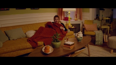 a_nice_girl_like_you_2020_1080p_web_h264-huzzah_1425.jpg