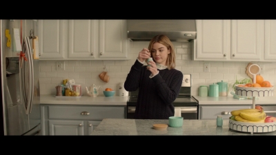 a_nice_girl_like_you_2020_1080p_web_h264-huzzah_1521.jpg