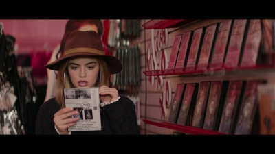 a_nice_girl_like_you_2020_1080p_web_h264-huzzah_1604.jpg