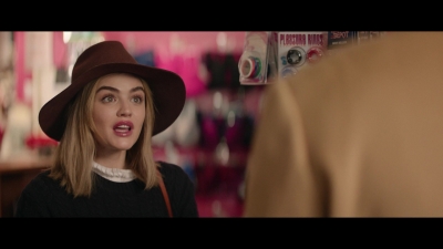 a_nice_girl_like_you_2020_1080p_web_h264-huzzah_1780.jpg