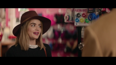 a_nice_girl_like_you_2020_1080p_web_h264-huzzah_1789.jpg