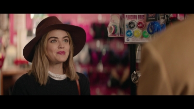 a_nice_girl_like_you_2020_1080p_web_h264-huzzah_1794.jpg