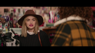 a_nice_girl_like_you_2020_1080p_web_h264-huzzah_1800.jpg