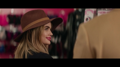 a_nice_girl_like_you_2020_1080p_web_h264-huzzah_1819.jpg