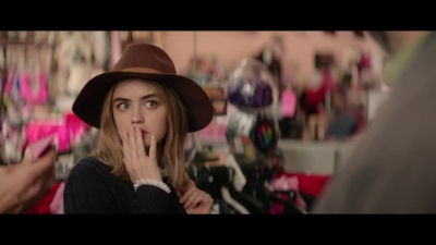 a_nice_girl_like_you_2020_1080p_web_h264-huzzah_1838.jpg