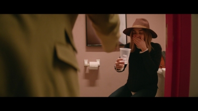 a_nice_girl_like_you_2020_1080p_web_h264-huzzah_1859.jpg