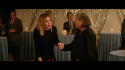 a_nice_girl_like_you_2020_1080p_web_h264-huzzah_2379.jpg