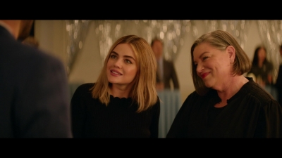 a_nice_girl_like_you_2020_1080p_web_h264-huzzah_2393.jpg
