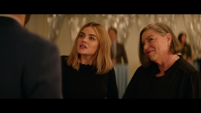 a_nice_girl_like_you_2020_1080p_web_h264-huzzah_2394.jpg