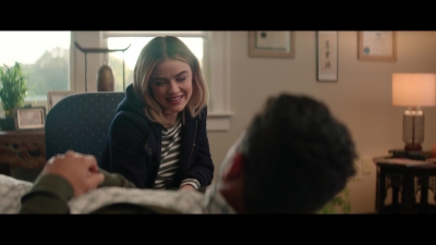 a_nice_girl_like_you_2020_1080p_web_h264-huzzah_4396.jpg