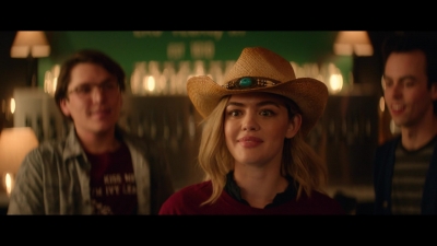 a_nice_girl_like_you_2020_1080p_web_h264-huzzah_4714.jpg