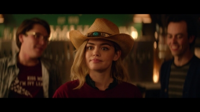 a_nice_girl_like_you_2020_1080p_web_h264-huzzah_4729.jpg