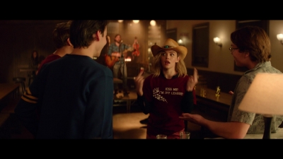 a_nice_girl_like_you_2020_1080p_web_h264-huzzah_4732.jpg