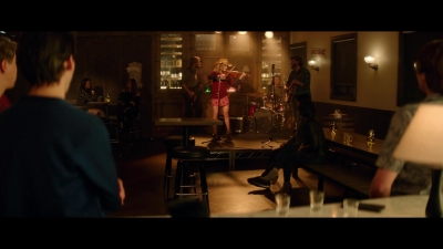 a_nice_girl_like_you_2020_1080p_web_h264-huzzah_4840.jpg