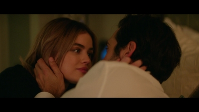a_nice_girl_like_you_2020_1080p_web_h264-huzzah_5107.jpg