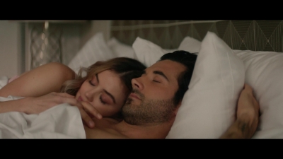 a_nice_girl_like_you_2020_1080p_web_h264-huzzah_5178.jpg