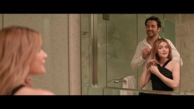 a_nice_girl_like_you_2020_1080p_web_h264-huzzah_5196.jpg