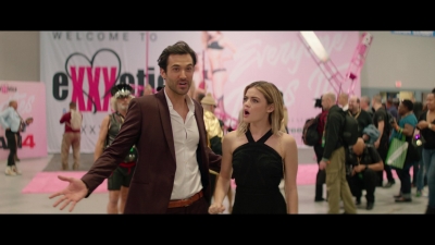 a_nice_girl_like_you_2020_1080p_web_h264-huzzah_5209.jpg
