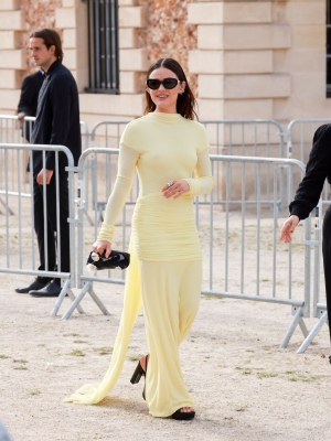arrivinggivenchy280923-037.jpg