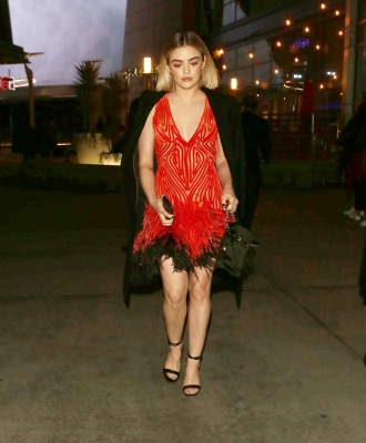 arrivingtupremiere100119-003.jpg